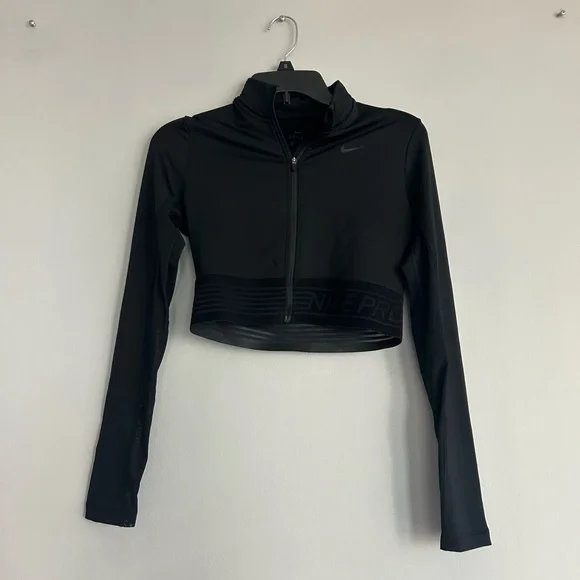 Nike Black Long Sleeve Crop Top - Picture 1 of 2